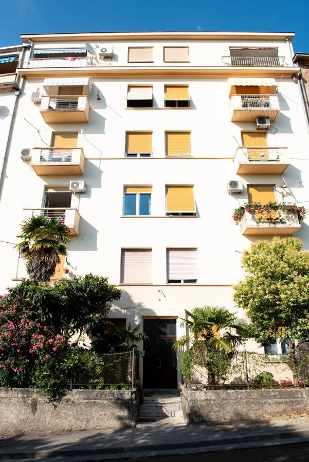 Apartman Lari Rijeka Exterior foto